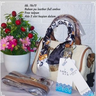 (Kategori: ) berada di . Dikirim oleh ayu.thrift (ID iklan 1464763308, Gambar 1). Deskripsi: .