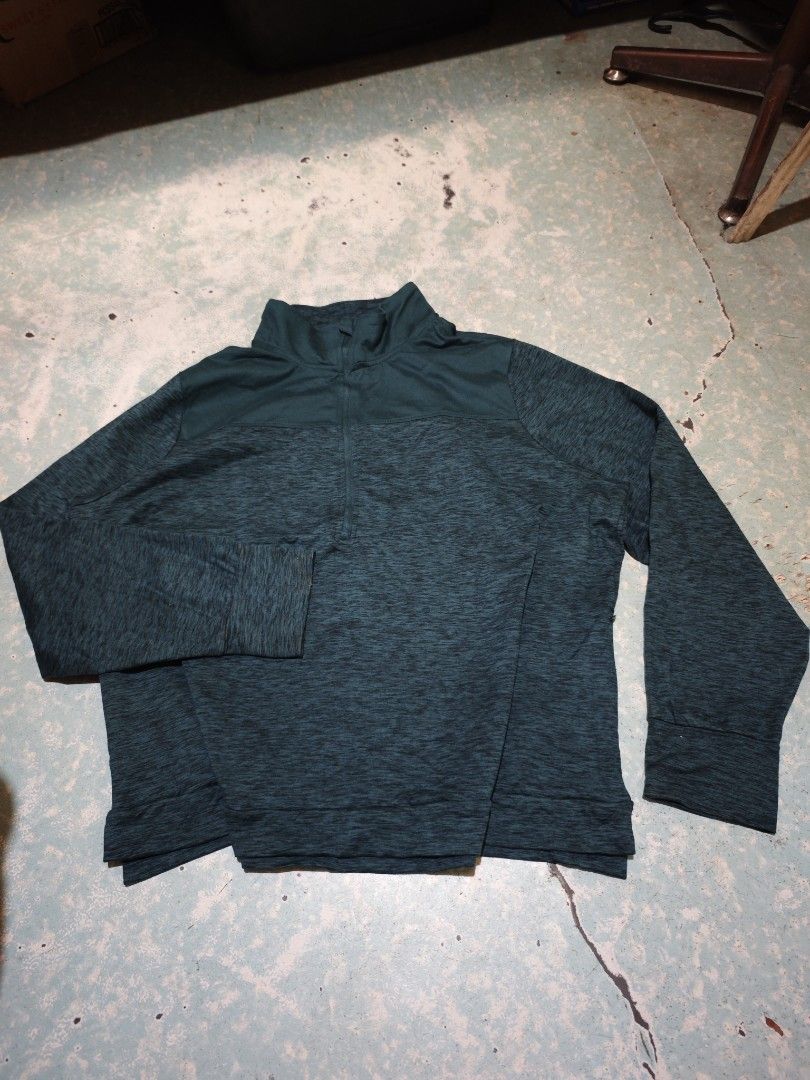 Teal Heathered Quarter Zip Long Sleeve Sweatshirt (Category: Coats, Jackets and Outerwear) located in Calauag. Submitted by cou1_h (Listing ID 1464601931, Image 1). Description: Size large 25x25.
