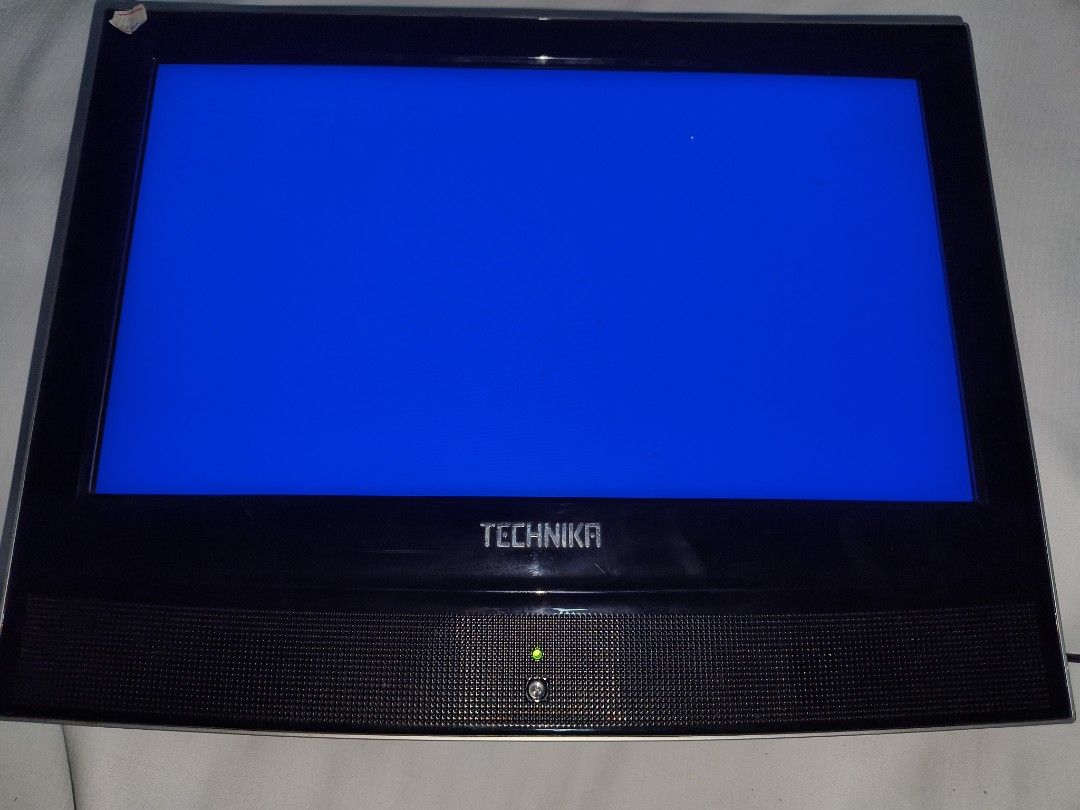 Technika 15.6-600 LCD Colour TV Set (Category: TV) located in Caloocan City. Submitted by surplusandbnewshop (Listing ID 1464588151, Image 2). Description: .