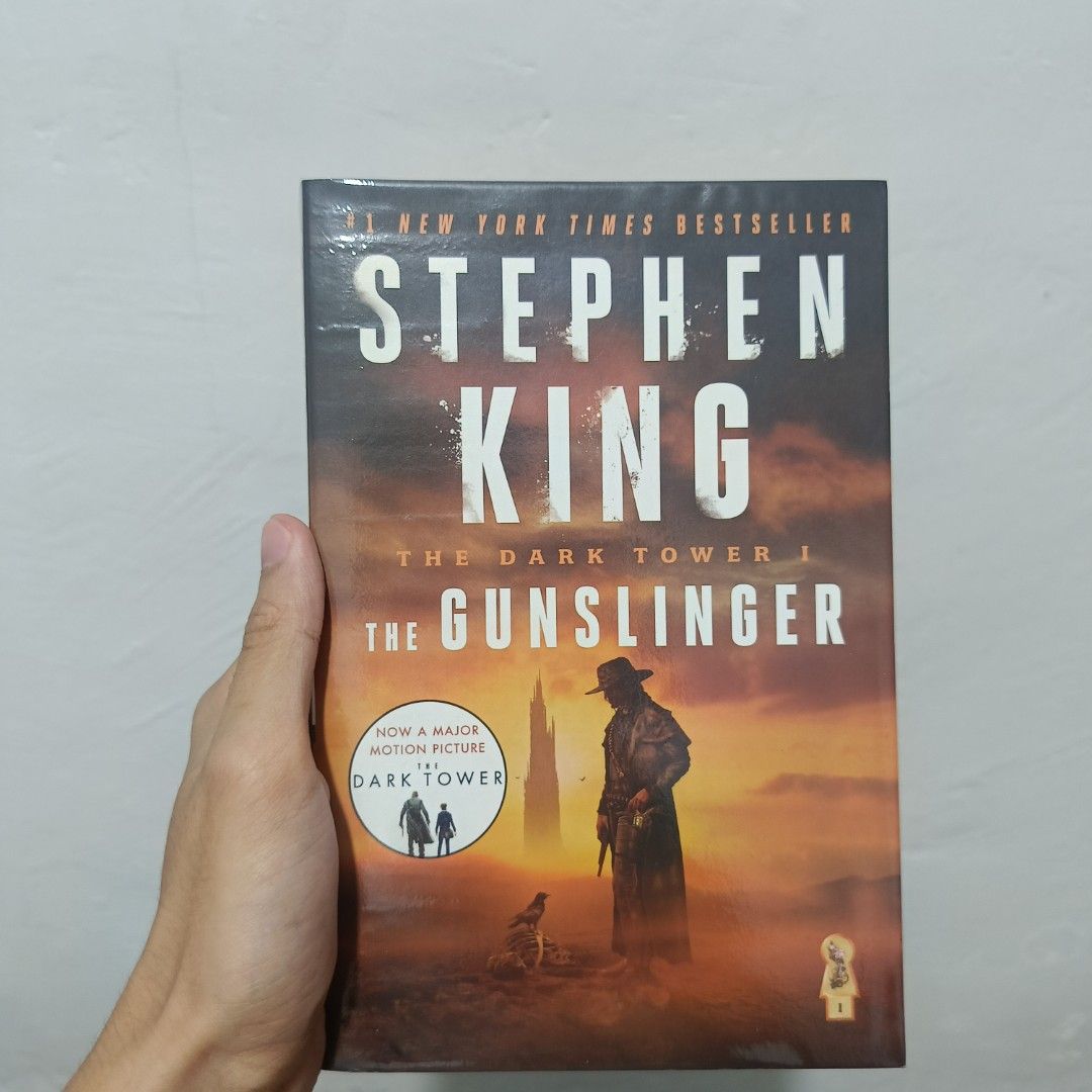 The Gunslinger (Dark Tower Series) — Stephen King (Category: Storybooks) located in Manila. Submitted by x_danilo (Listing ID 1464716151, Image 1). Description: PLEASE READ HERE: Title: The Gunslinger — Stephen King Condition: Very Good Condition. Authentic Copy. Pages: 251 Pages Price: ₱250 + SF READING PLATFORM RATING: • Goodreads — 3.90/5 ⭐ GENRE: • Fiction / Fantasy / Horror / science Fiction / Adventure / Thriller / Dystopia Issue/s: • Foxin