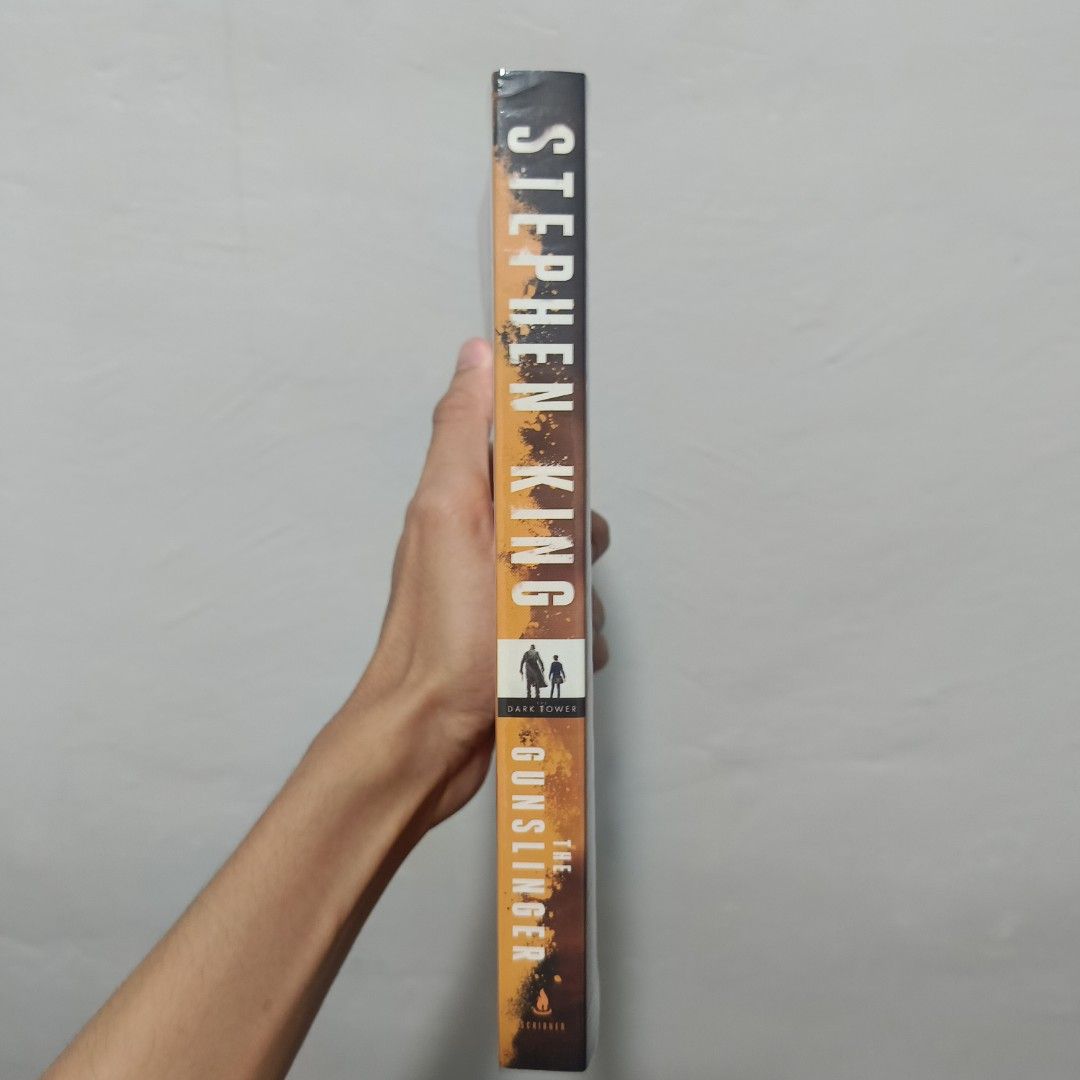 The Gunslinger (Dark Tower Series) — Stephen King (Category: Storybooks) located in Manila. Submitted by x_danilo (Listing ID 1464716151, Image 2). Description: PLEASE READ HERE: Title: The Gunslinger — Stephen King Condition: Very Good Condition. Authentic Copy. Pages: 251 Pages Price: ₱250 + SF READING PLATFORM RATING: • Goodreads — 3.90/5 ⭐ GENRE: • Fiction / Fantasy / Horror / science Fiction / Adventure / Thriller / Dystopia Issue/s: • Foxin