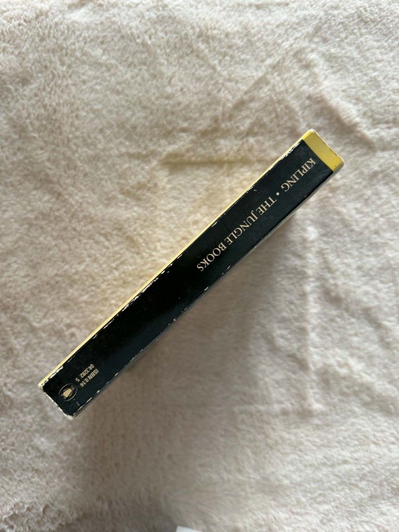 The Jungle Books - Rudyard Kipling (Category: Storybooks) located in Santiago. Submitted by bookworm_club (Listing ID 1464614810, Image 3). Description: 📚no cancellation, return or exchange. 📚secondhand books. some books are in good condition while some has minimal flaws (foxing, creases, dog-eared pages, etc.) 📚reasonable haggling is allowed. 💰MOP: For same day pickup - CASH & BANK TRANSFER For shipping or scheduled pickup - BANK TRANSFER 🚚