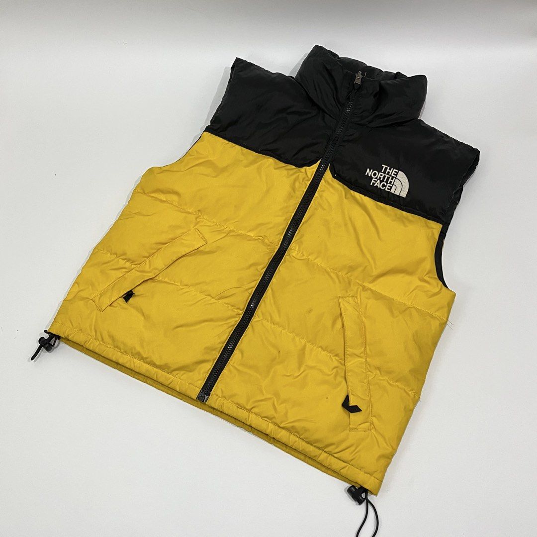 THE NORTH FACE - BLACK/YELLOW PUFFER VEST (Category: Vests) located in Lucena. Submitted by southsidekartell (Listing ID 1464689972, Image 2). Description: SMALL IN GOOD CONDITION ISSUE STAINS .