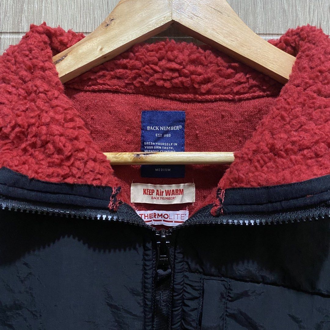 Thermolite (Category: Coats, Jackets and Outerwear) located in Manila. Submitted by saint.m (Listing ID 1464648084, Image 3). Description: Length: 25.5 Width: 22.