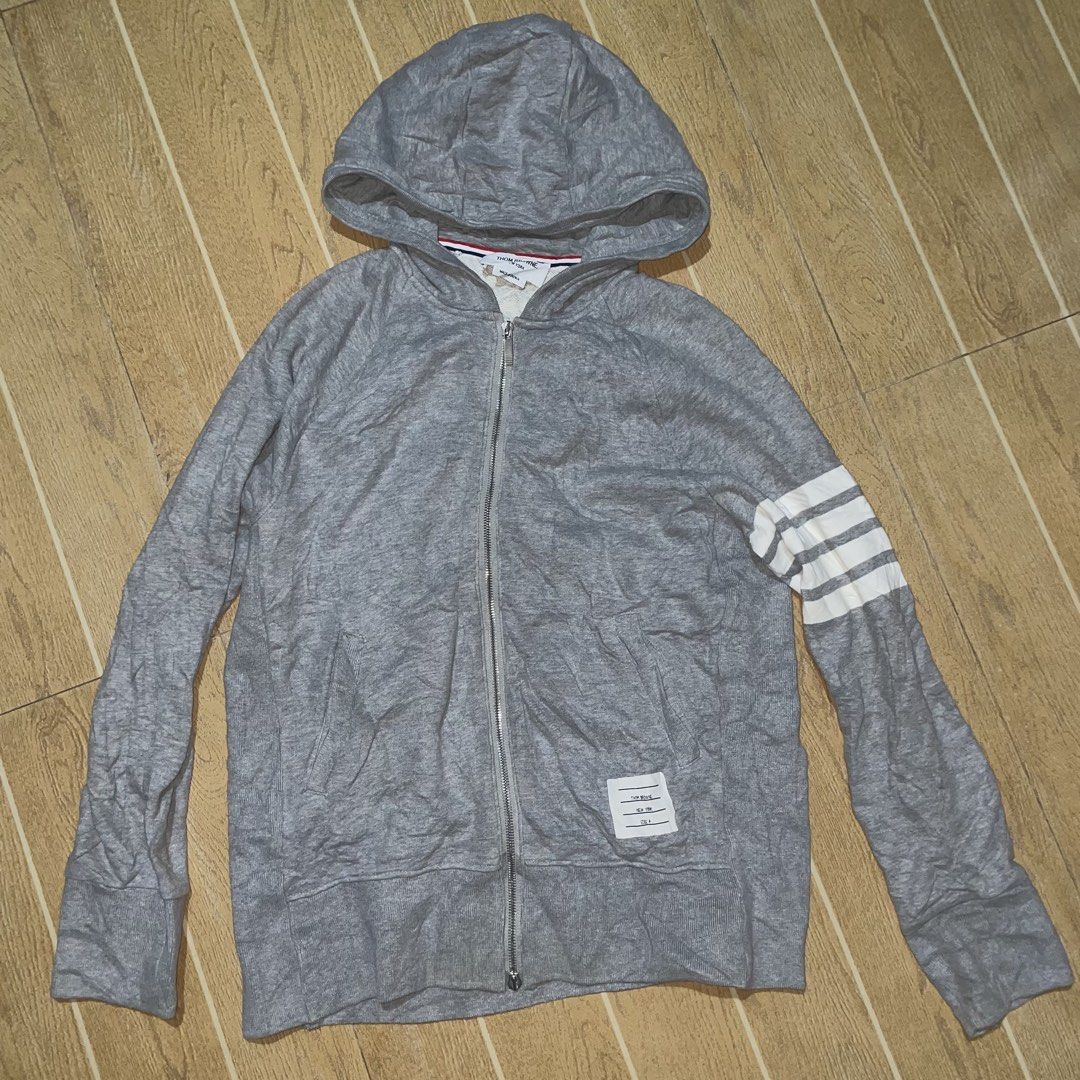 THOM BROWNE ZIP UP HOODIE (Category: Luxury Apparel) located in Manila. Submitted by lianneaori10034 (Listing ID 1464577777, Image 2). Description: .