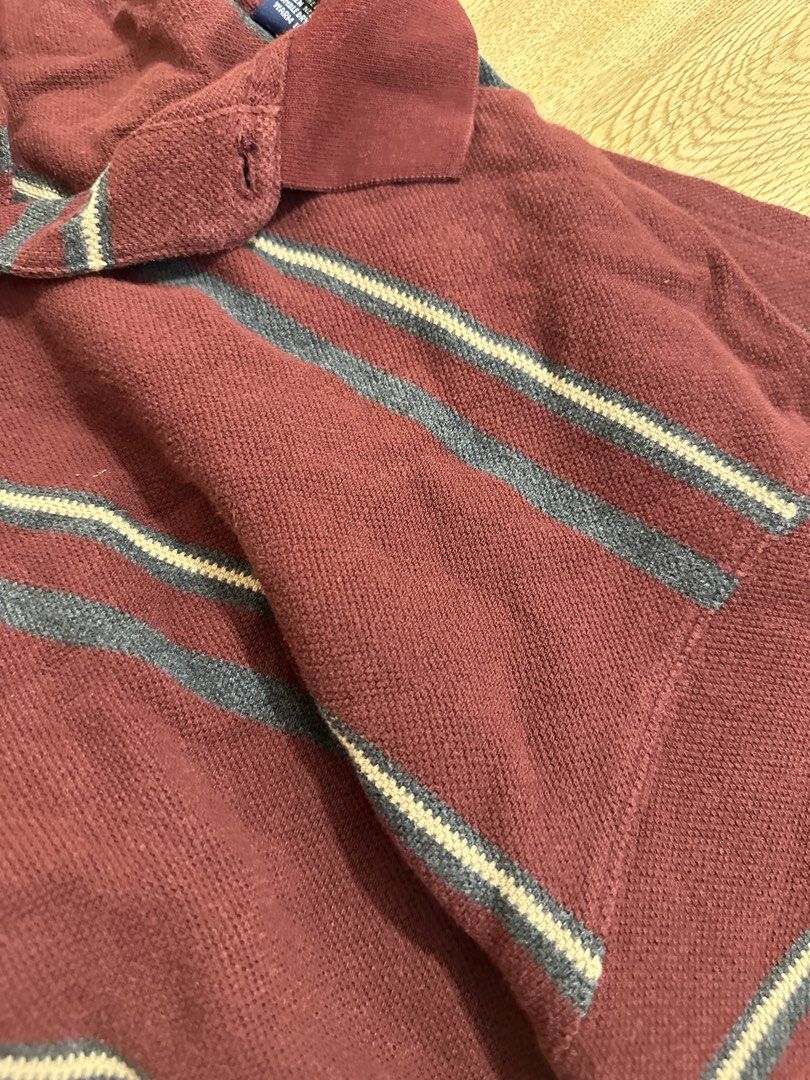 [THRIFTED] red striped tshirt polo (Category: Tshirts & Polo Shirts ) located in Cainta. Submitted by m4tchyyy (Listing ID 1464660239, Image 3). Description: 🍀 mode of payment: gcash or bdo 🍀 mode of delivery: j&t express, ggx, or same day delivery within metro manila feel free to inquire! 🩷.