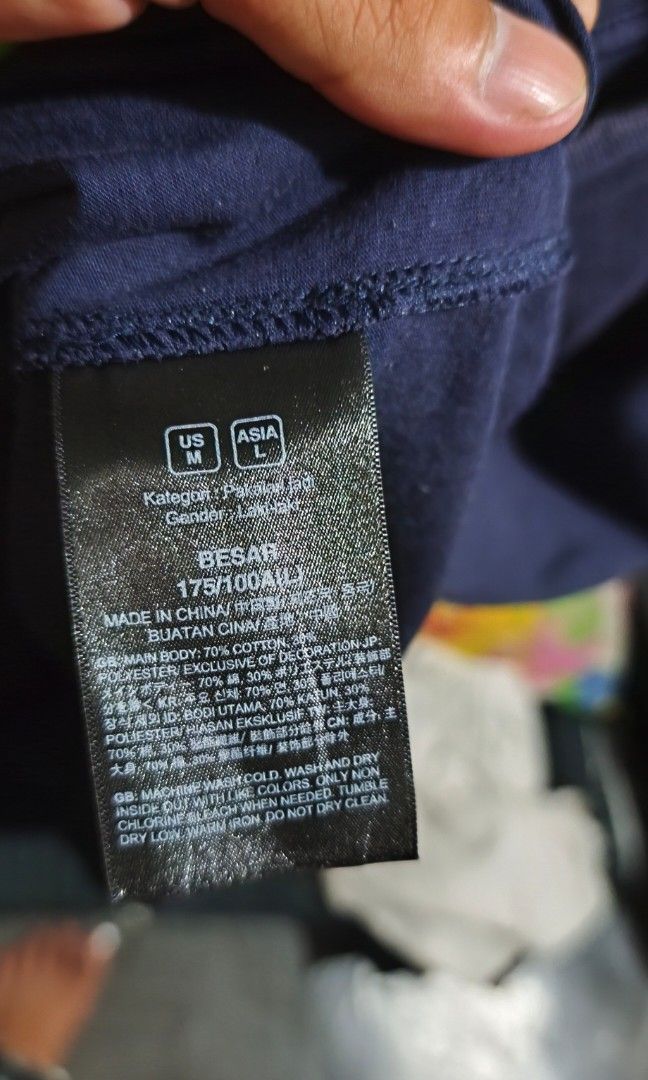 TNF (Category: Luxury Apparel) located in Taytay. Submitted by thritfings (Listing ID 1464694338, Image 3). Description: .