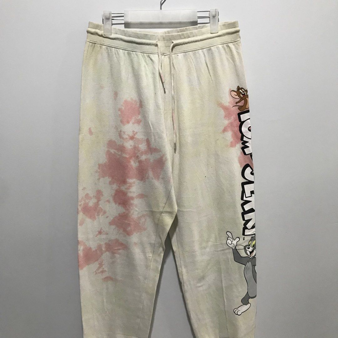 TOM AND JERRY Official Jogger Pants (Category: Other Bottoms) located in Cavite. Submitted by tanya.valentin (Listing ID 1464697584, Image 2). Description: - 32x41.