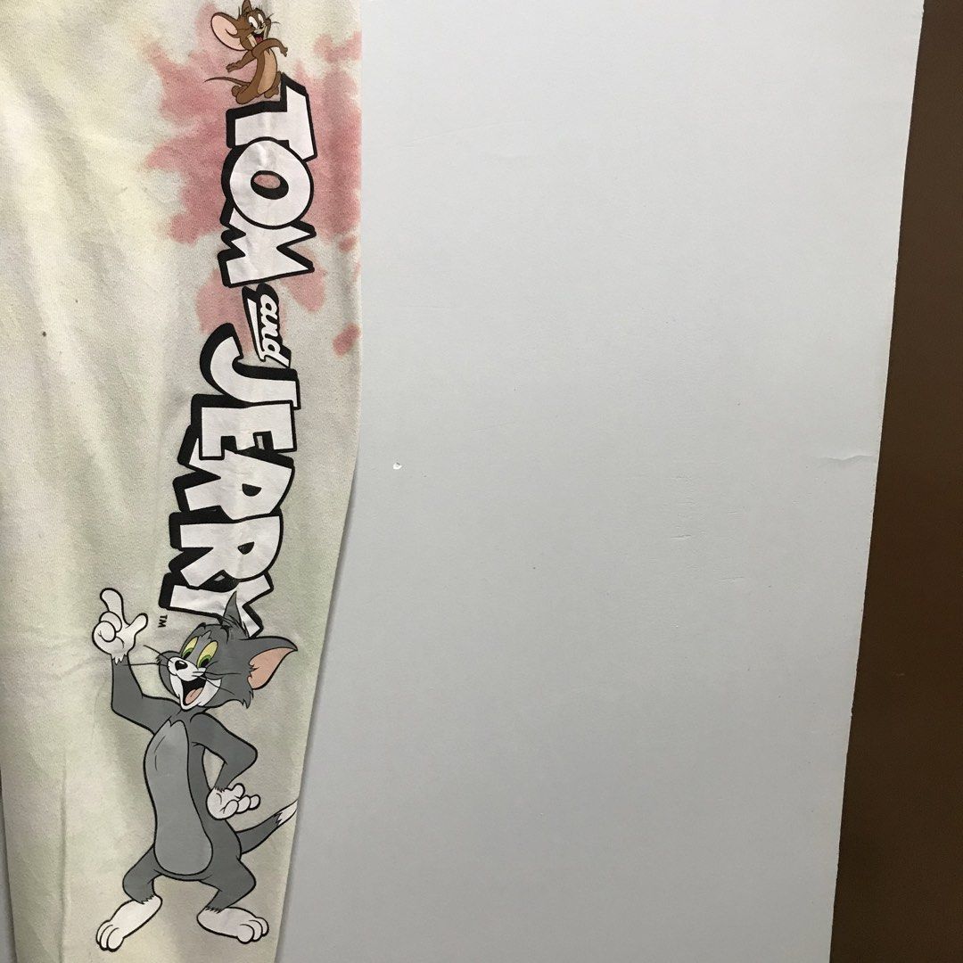 TOM AND JERRY Official Jogger Pants (Category: Other Bottoms) located in Cavite. Submitted by tanya.valentin (Listing ID 1464697584, Image 3). Description: - 32x41.
