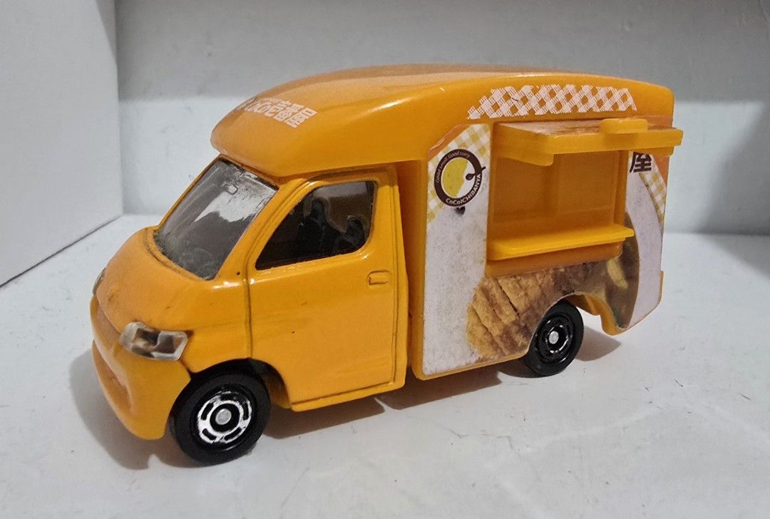 Tomica Coco Curry House (Category: Vehicle & Diecast Models) located in Valenzuela. Submitted by infinity128 (Listing ID 1464616080, Image 3). Description: South Caloocan .