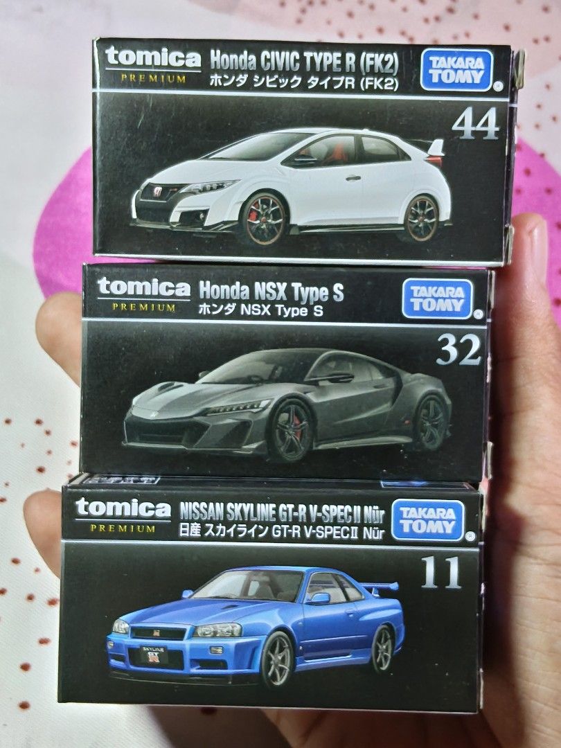 Tomica Premium, Tomica, Matchbox, Welly (Category: Vehicle & Diecast Models) located in Manila. Submitted by quickmoon.eb234c (Listing ID 1464587759, Image 1). Description: Tomica Premium - ₱480 each Tomica Regular - ₱260 each Welly White Porsche - ₱400 Matchbox - ₱160 take all - ₱2,100.