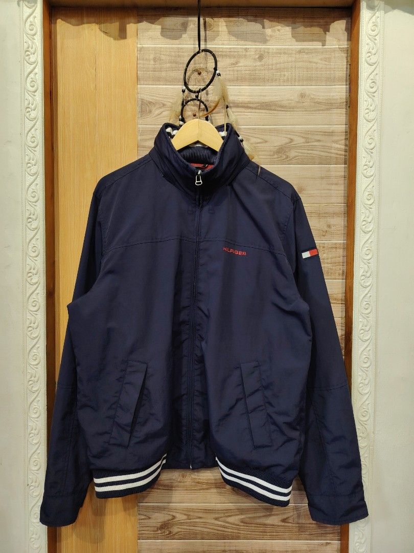 Tommy Hilfiger (Category: Coats, Jackets and Outerwear) located in Makilala. Submitted by jaylordjasmin04 (Listing ID 1464609400, Image 3). Description: Tommy Hilfiger Excellent ❤️ Ready To Wear❤️ Main issue ay yong print po, Overall Excellent! 24x28 Size:Large Color rate:10.
