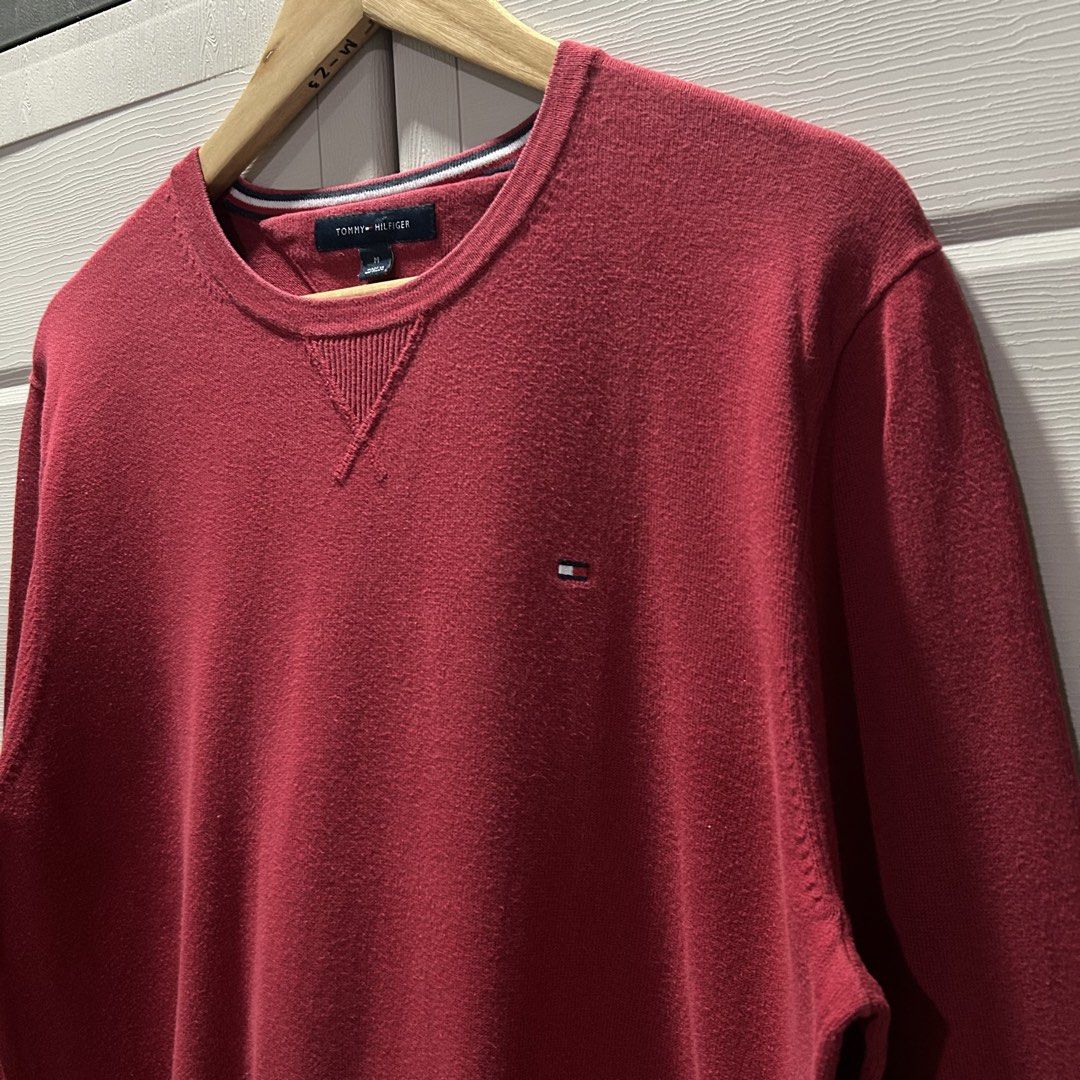 Tommy Hilfiger Red Side Logo Pullover Crewneck Sweatshirt (Category: Coats, Jackets and Outerwear) located in Baguio. Submitted by thrift_zi3 (Listing ID 1464585332, Image 3). Description: Tommy Hilfiger Red Side Logo Pullover Crewneck Sweatshirt Medium on tag W 21.75" L 26.75" No Issues Mine 850.