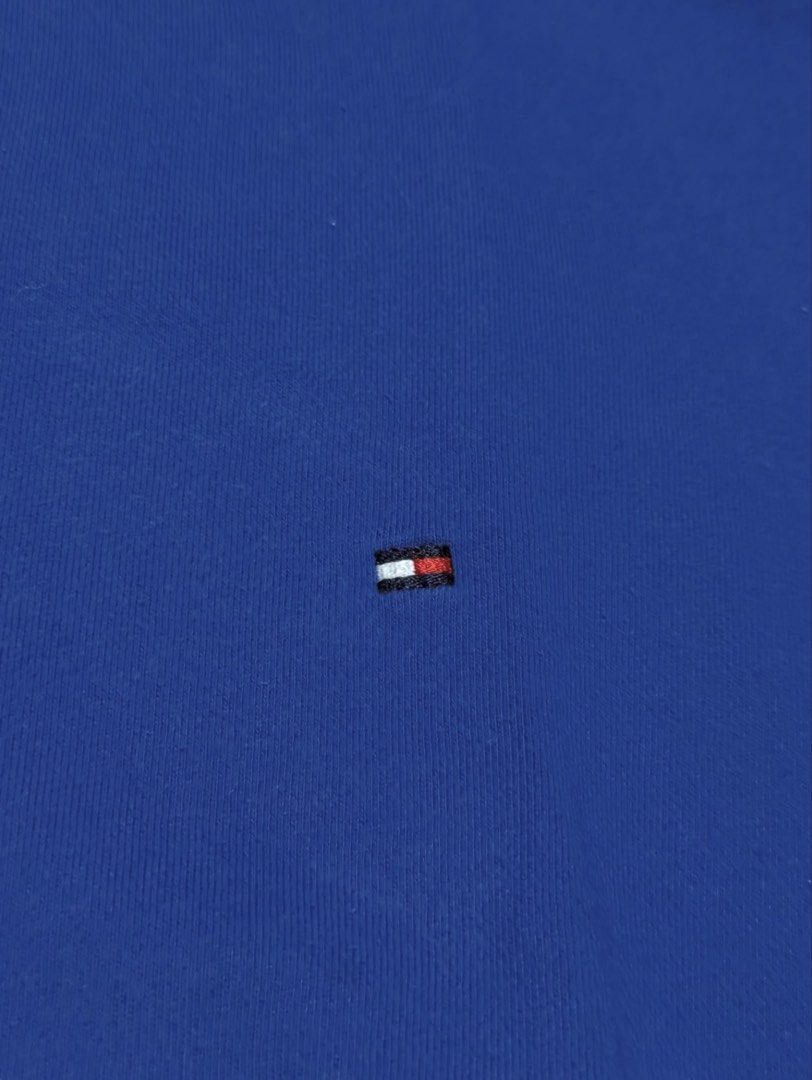 Tommy Hilfiger sweater (Category: Coats, Jackets and Outerwear) located in Las Pinas. Submitted by thrftmnl. (Listing ID 1464730622, Image 3). Description: Tommy H sweater Size: Large Dimes Width: 23 Length: 27 Issue/s: signs of usage.