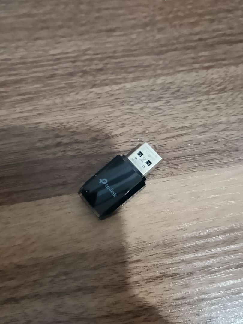 TP-Link USB Wi-Fi Adapter: Archer T3U (Category: Cables & Adaptors) located in Manila. Submitted by eman025oje06395 (Listing ID 1464581181, Image 3). Description: - TP-Link USB Wi-Fi Adapter - Easily connect your computer to a wireless network - Plugs directly into any USB port - Small and portable design - Ideal for desktops and laptops that need Wi-Fi capability.