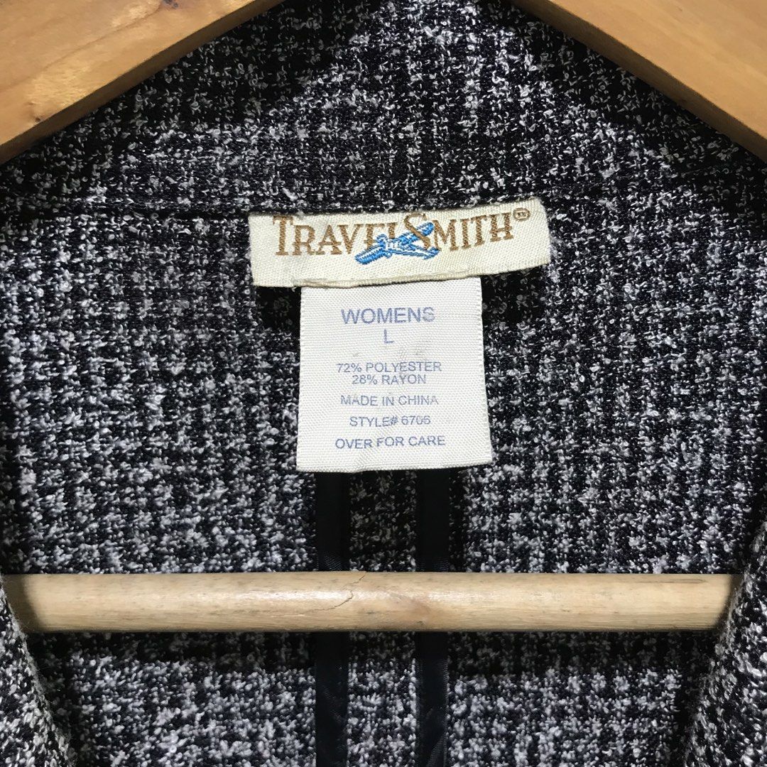 TRAVEL SMITH Blazer | Suit | Coat (Category: Coats, Jackets and Outerwear) located in Cavite. Submitted by tanya.valentin (Listing ID 1464677050, Image 3). Description: - 25x33.