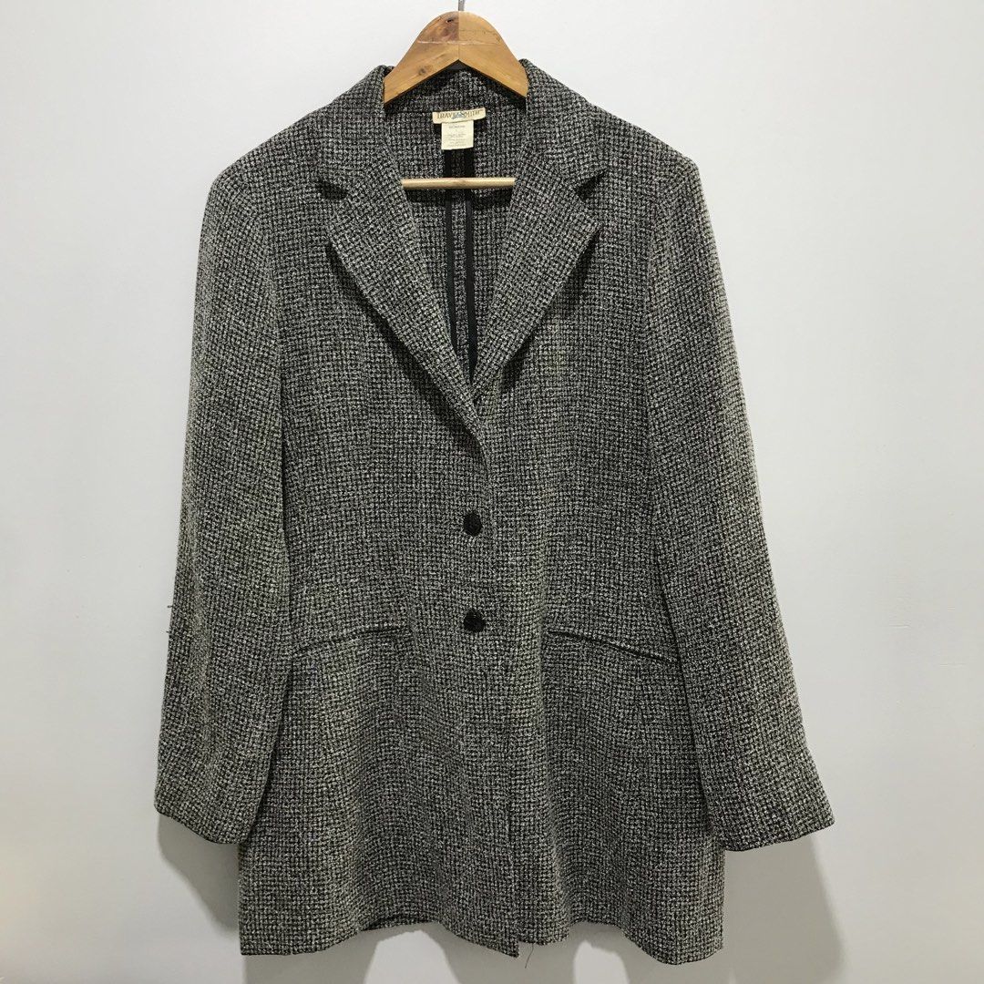TRAVEL SMITH Blazer | Suit | Coat (Category: Coats, Jackets and Outerwear) located in Cavite. Submitted by tanya.valentin (Listing ID 1464677050, Image 2). Description: - 25x33.
