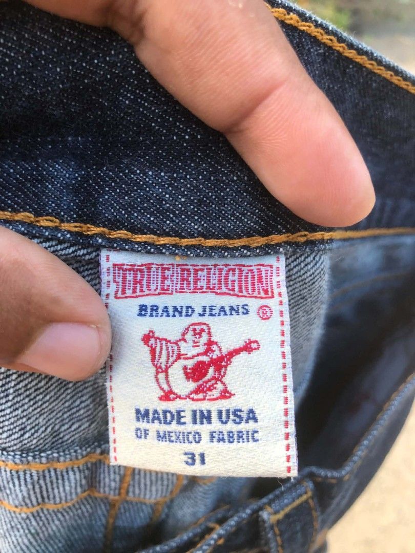 TRUE RELIGION (Category: Jeans) located in Cabagan. Submitted by ukayflips (Listing ID 1464661525, Image 2). Description: DIMES 32 TH 12 L 39 H 9.4 EXCELLENT CONDITION COMPLETE TAGS ISSUE ❌.
