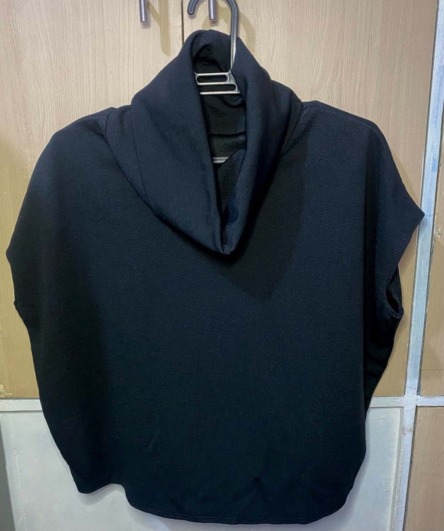 Turtleneck Top (Category: Shirts) located in Las Pinas. Submitted by modemnl (Listing ID 1464735970, Image 1). Description: Size: Large | Color: Black A classic and versatile black turtleneck that’s perfect for everyday styling. Simple, timeless, and easy to layer or wear on its own. -Classic turtleneck design -Comfortable and easy to style -Great for layering -Pairs well with jeans, trousers, skirts, or shorts -Perfect for casual, office, or dre