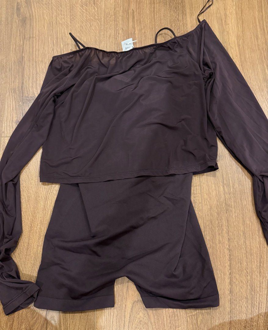 Two piece brown jumpsuit (Category: Jumpsuits) located in Paranaque City. Submitted by bbyooodaa (Listing ID 1464693157, Image 1). Description: Chic brown two piece jumpsuit .