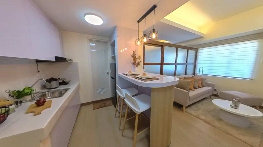 TWO PREMIER I CITYLAND (Category: Apartments & Condos) located in Caloocan City. Submitted by june_cityland369 (Listing ID 1464593544, Image 2). Description: 🏙️ TWO PREMIER — YOUR NEXT HOME, YOUR NEXT SMART INVESTMENT! What if you could own a condo that gives you comfort, convenience, and access to some of the most important destinations in the South? ✨ 📍 Two Premier Alabang-Zapote Road, Almanza Uno, Las Piñas City ✨ LIVE CLOSE TO WHAT MATTERS 