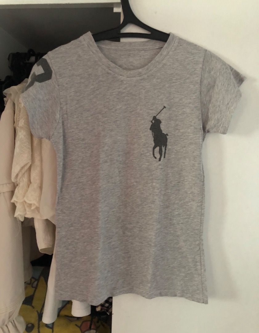 [U] Round neck cotton shirt (Category: Babies & Kids Fashion) located in San Juan City. Submitted by ttanmien (Listing ID 1464681450, Image 1). Description: ⚜️✨⚜️✨⚜️✨⚜️✨⚜️✨⚜️ 💁🏻‍♀️SELLING PRICE: ₱100 💁🏻‍♀️Size: Width x Length = 15 inch x 23 inch Armpit to armpit (width measurement) Shoulders to bottom (length measurement) (May fit kids from 6 years old to 9 years old depending on the child built) ⚠️Please do measure ur child if u r not sure a
