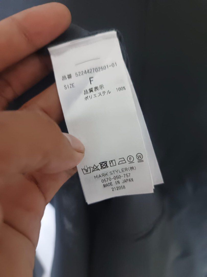 UN3D (Category: Longsleeves) located in Dasmarinas. Submitted by jessputrages (Listing ID 1464745547, Image 3). Description: For sale UN3D Excellent condition 700 plus shipping Pm for more detail.