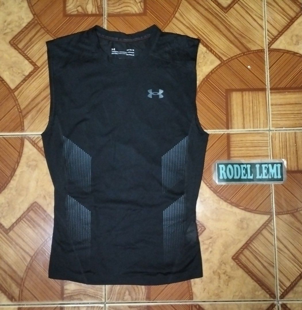 Under armour heat gear (Category: Swim Top & Rash Guards) located in Bulacan. Submitted by ryldeal030912 (Listing ID 1464693232, Image 1). Description: new condition large 17" width 25" lenght.