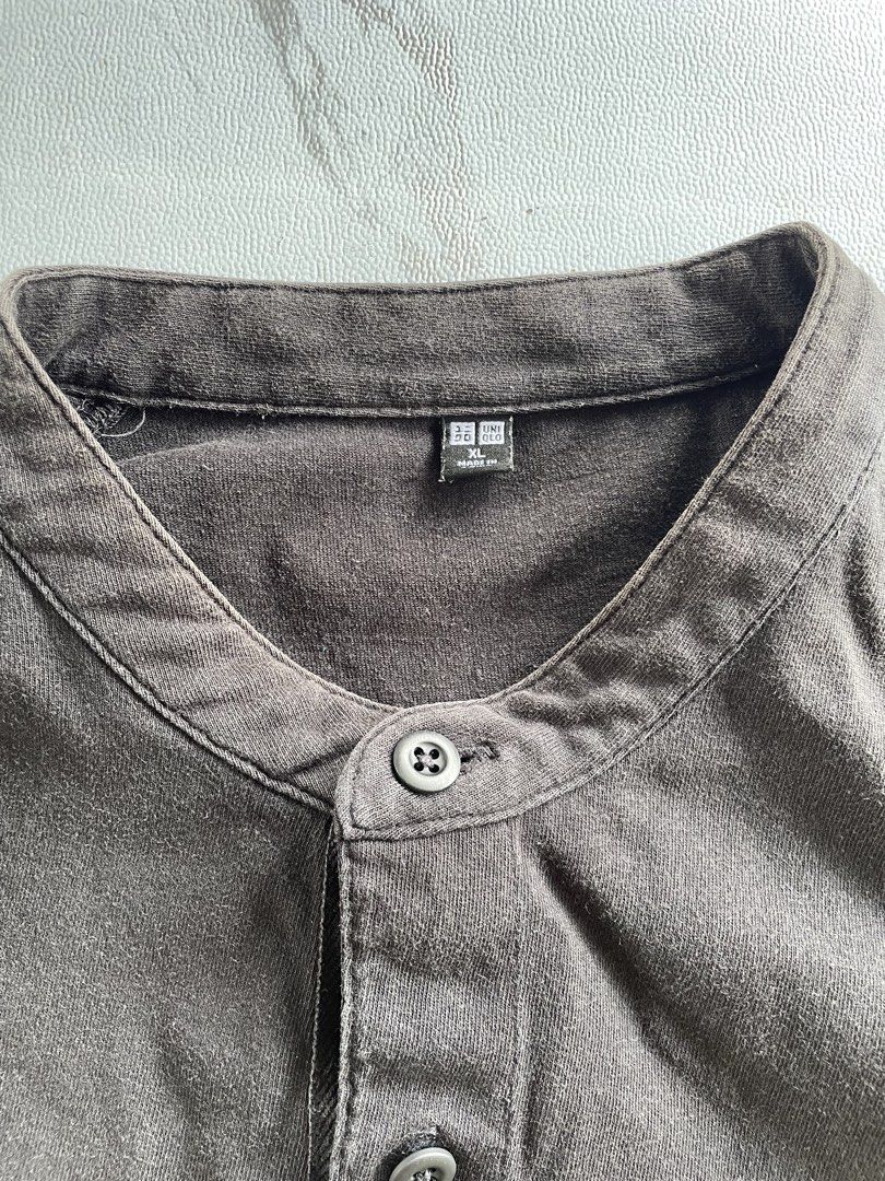 Uniqlo Henley (Category: Tshirts & Polo Shirts ) located in New Bataan. Submitted by rebisa.404 (Listing ID 1464602254, Image 2). Description: Uniqlo Henley Xl on tag 23x28 No issue Need wash .