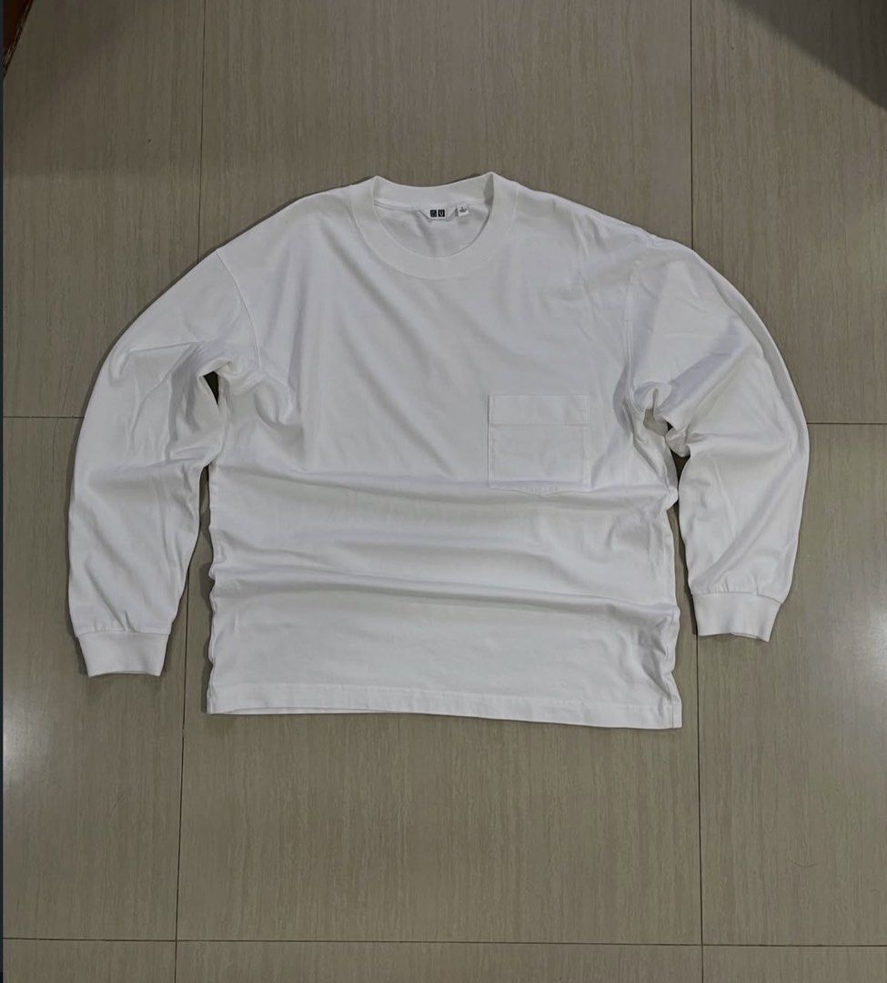 UNIQLO LONGSLEEVE (Category: Hoodies) located in Manila. Submitted by corewear.ph (Listing ID 1464587751, Image 1). Description: 🔻DETAILS🔻 Uniqlo long sleeve L (on tag) L: 27”| W: 24” Color rate: 10/10 Condition: 10/10 Issue/s: re wash.