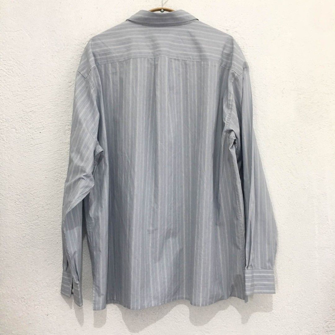Uniqlo oversize buttondown shirt (Category: Longsleeves) located in Subic. Submitted by ayvee.ph (Listing ID 1464662318, Image 3). Description: Uniqlo oversize buttondown shirt Fave!!! Very pretty & so comfy ✨ Prelove No when worn Good as bnew Size: L on tag Bust: Upto 42 Length: 27 inches Shoulder: 21 inches 📌Measured via tm ✅Color may differ due to lighting Price: 500 📍Location: Olongapo City 🚛Courier: Reg J&T door to door del Mine now pay t