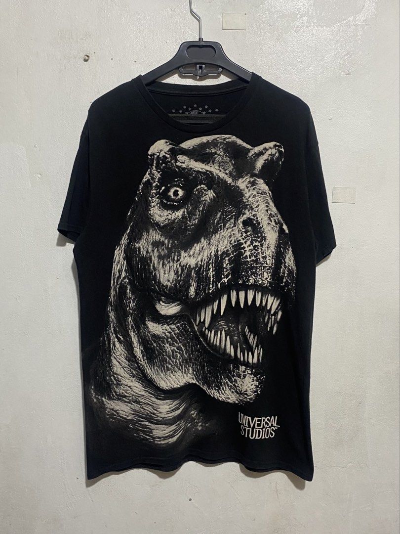 Universal Studios Big Graphics (Category: Tshirts & Polo Shirts ) located in Caloocan City. Submitted by alexahvaldez (Listing ID 1464704061, Image 1). Description: 21 width 29 length Likenew No issue Nego dm your sure offer.