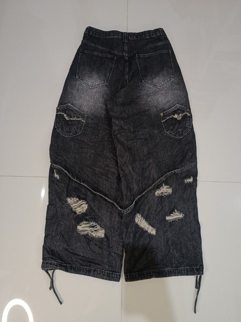 Unused Lab Raw Denim Pants ‼️ (Category: Coats, Jackets and Outerwear) located in Kiblawan. Submitted by joey012602 (Listing ID 1464682437, Image 2). Description: Unused Lab Raw 🖤🔥 Mine 799+SF ❗ Waistline 28-29 ❗ Length 41 ❗ Hem 11 ❗ Solid pang pormahan ❗ Davao Location 📍 HARD AND HEAVY 📍 DM LANGS 👀.