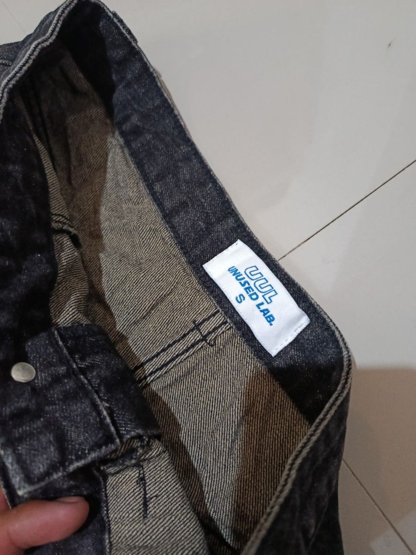 Unused Lab Raw Denim Pants ‼️ (Category: Coats, Jackets and Outerwear) located in Kiblawan. Submitted by joey012602 (Listing ID 1464682437, Image 3). Description: Unused Lab Raw 🖤🔥 Mine 799+SF ❗ Waistline 28-29 ❗ Length 41 ❗ Hem 11 ❗ Solid pang pormahan ❗ Davao Location 📍 HARD AND HEAVY 📍 DM LANGS 👀.