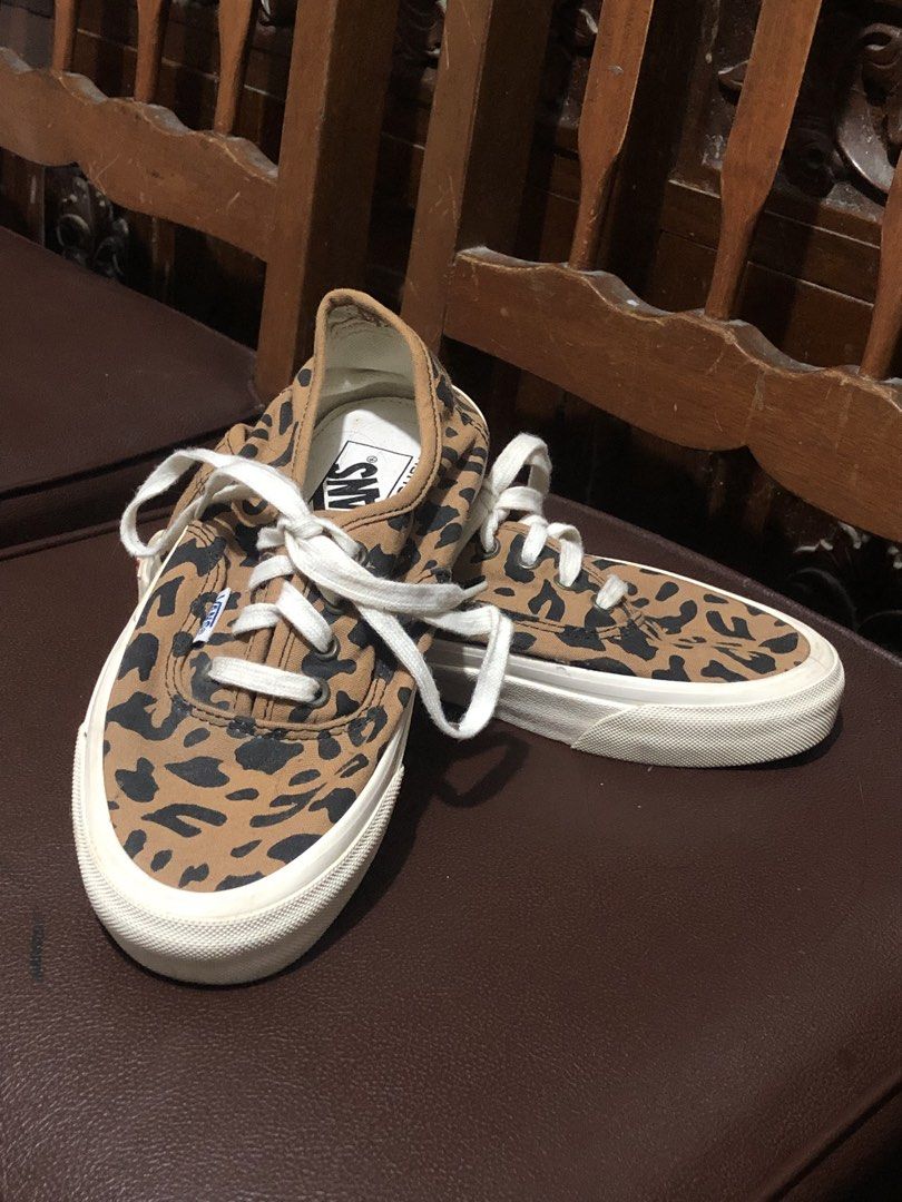 Vans Authentic Leopard Print Sneakers (Category: Sneakers) located in Manila. Submitted by lauiee (Listing ID 1464636805, Image 1). Description: Vans Authentic 44 DX Anaheim Factory OG Leopard. White laces & sole. Perfect for everyday style. Payment first! 💕 Can do meet up if nearby. If not, via maxim delivery..