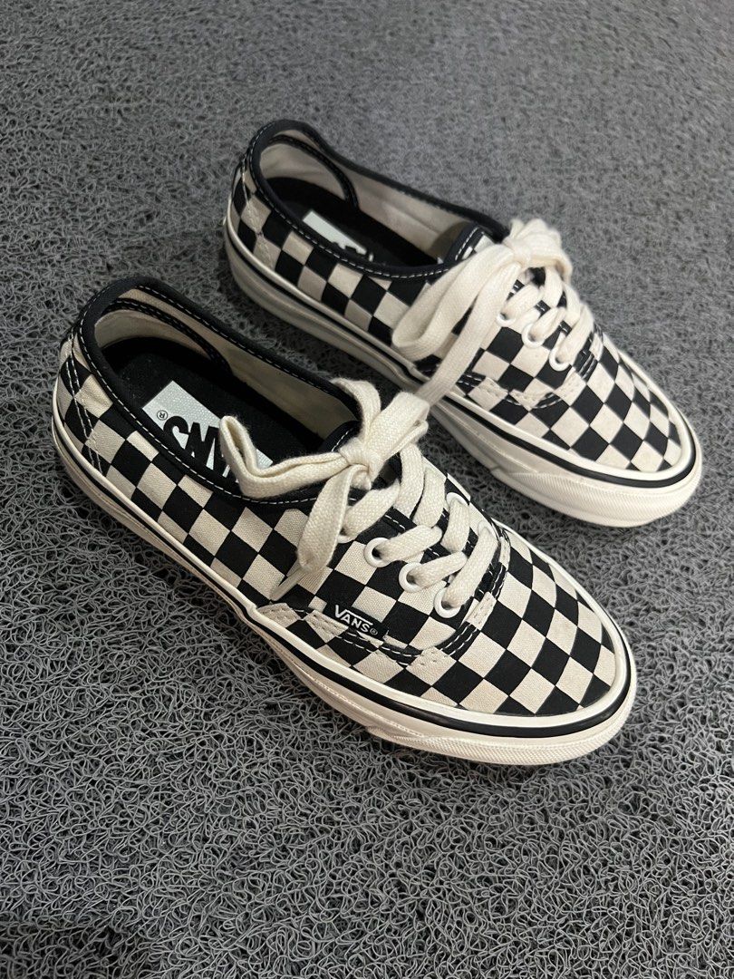 Vans Authentic Reissue 44 “Checkerboard” (Category: Sneakers) located in Manila. Submitted by darylthegw17607 (Listing ID 1464670810, Image 3). Description: Vans Authentic Reissue 44 “Checkerboard” Size on tag: 5.5 Womens / 35 Eur / 22 Cm Condition: As new .