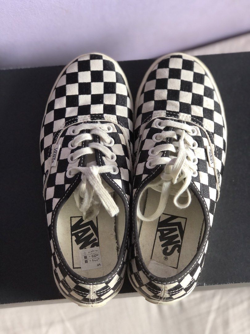 Vans Checkerboard Authentic Black White US Men 3.5 (Category: Sneakers) located in Antipolo. Submitted by Jhedqt. (Listing ID 1464711342, Image 2). Description: - Authentic Vans classic checkerboard canvas sneakers - Iconic black and white pattern with white laces and rubber midsoles - Size: US Men 3.5 / US Women 5.0 / UK 2.5 / EUR 34.5 - Clean condition and ready to wear - Perfect for everyday casual street style.