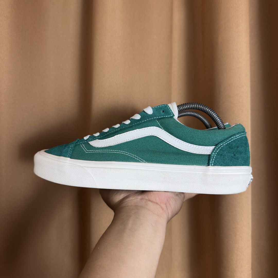 Vans Old Skool (Category: Sneakers) located in Don Carlos. Submitted by rabearcelj59593 (Listing ID 1464727989, Image 3). Description: .
