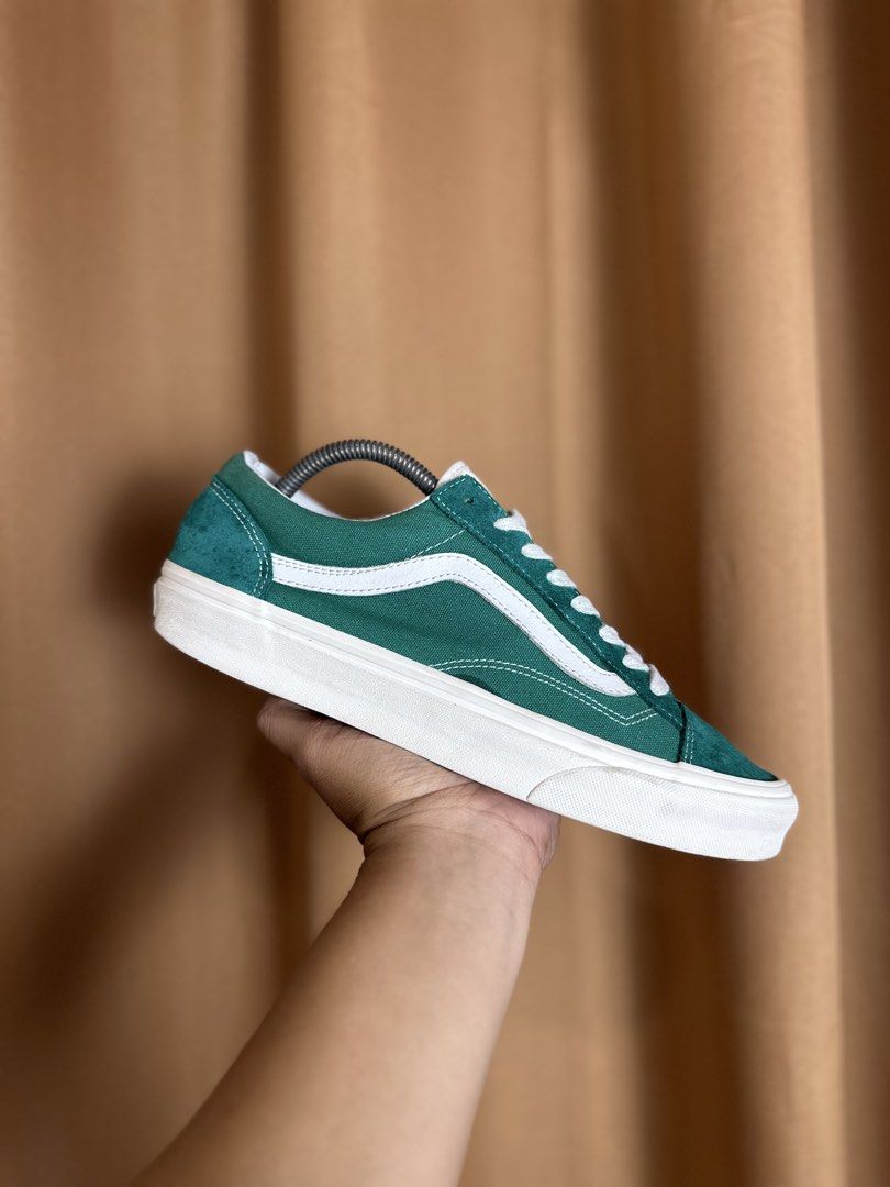 Vans Old Skool (Category: Sneakers) located in Don Carlos. Submitted by rabearcelj59593 (Listing ID 1464727989, Image 1). Description: .