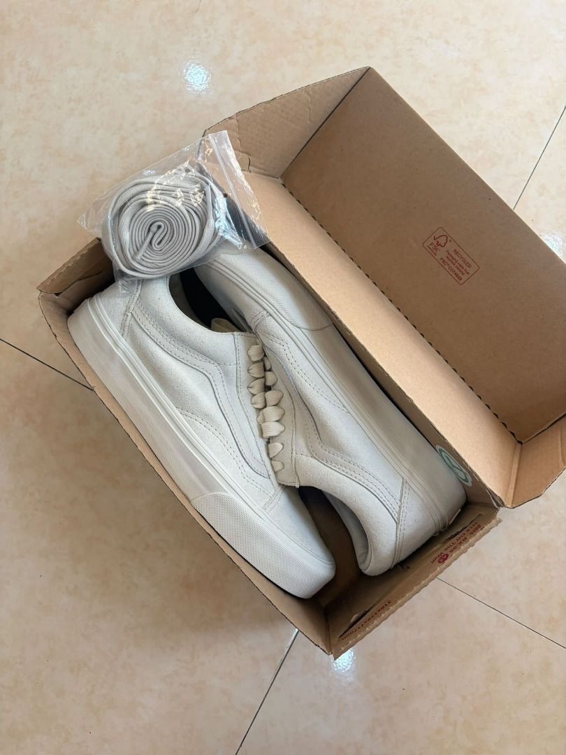 Vans Old Skool Beige Suede Sneakers (Category: Casual Shoes) located in Valenzuela. Submitted by luckybucks (Listing ID 1464574044, Image 1). Description: - Beige Vans Old Skool sneakers - Suede material - Comes with original box - Includes extra laces in a plastic bag - Classic skate shoe style.