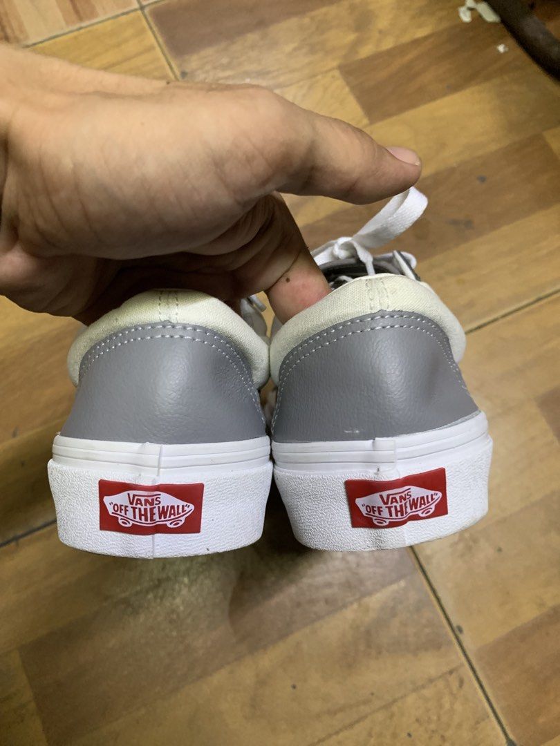 Vans oldskool (Category: Sneakers) located in Andop. Submitted by oalyc (Listing ID 1464585749, Image 3). Description: Size 7.5.