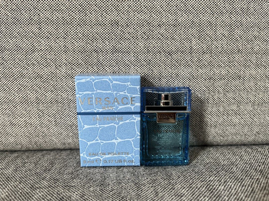 VERSACE Man Eau Fraiche (Category: Fragrance & Deodorants) located in Taytay. Submitted by ruthdarlen (Listing ID 1464613590, Image 1). Description: - Mini size - 5ml.