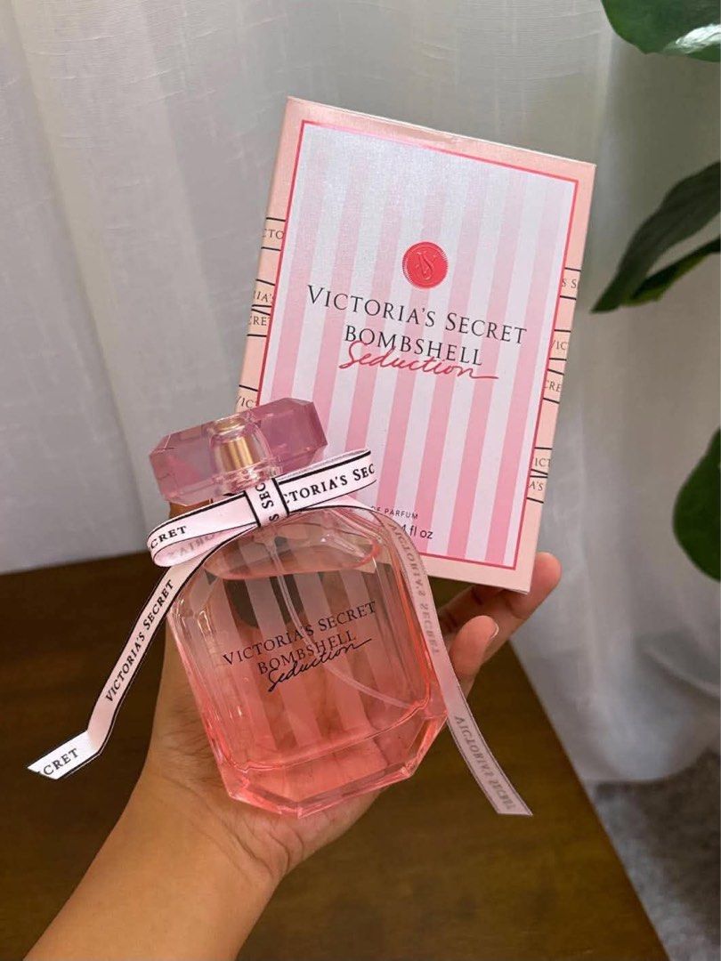 Victoria’s Secret Bombshell (Category: Fragrance & Deodorants) located in Manila. Submitted by businesspform (Listing ID 1464603979, Image 1). Description: ₱1550 each | pre order dm for inquiries!.