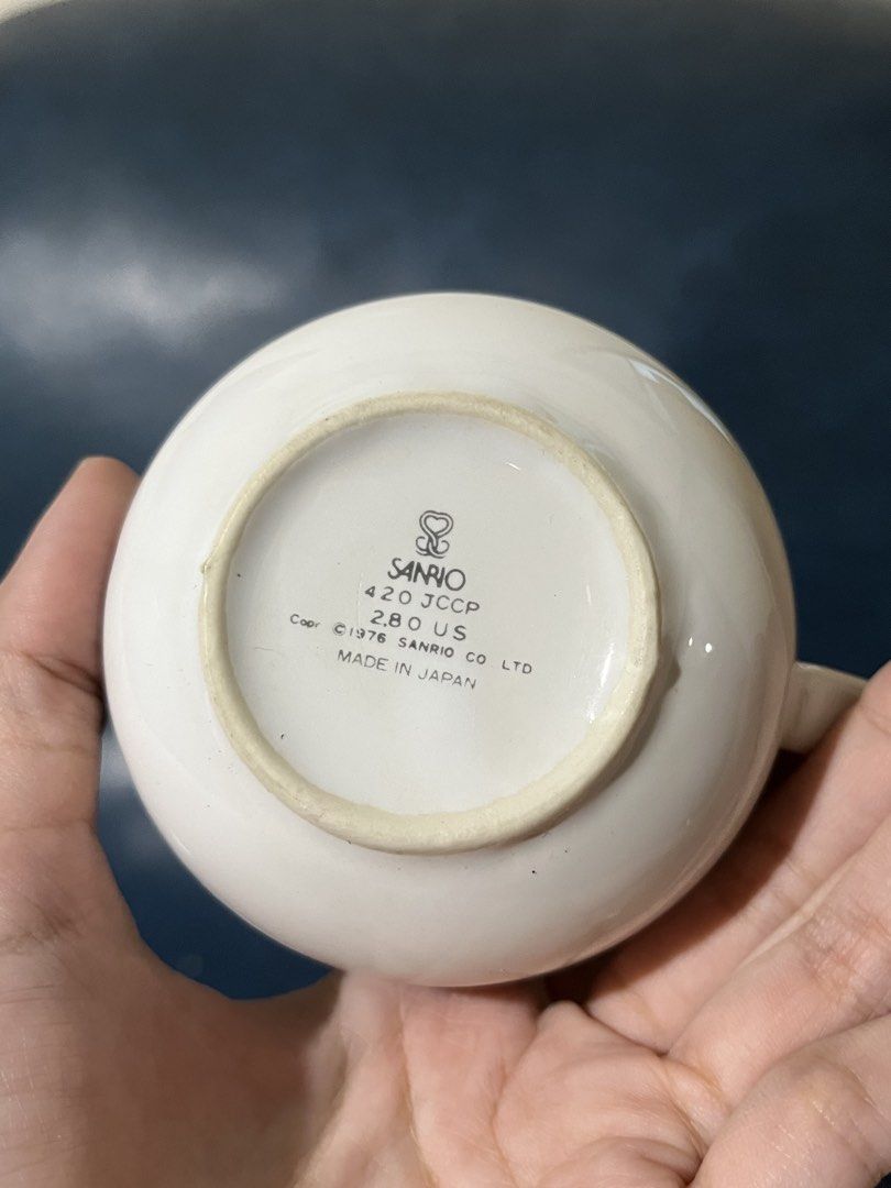 Vintage 1976 Sanrio Hello Kitty Mug (Category: Character Goods) located in Lucena. Submitted by aisanolshop (Listing ID 1464593431, Image 2). Description: .