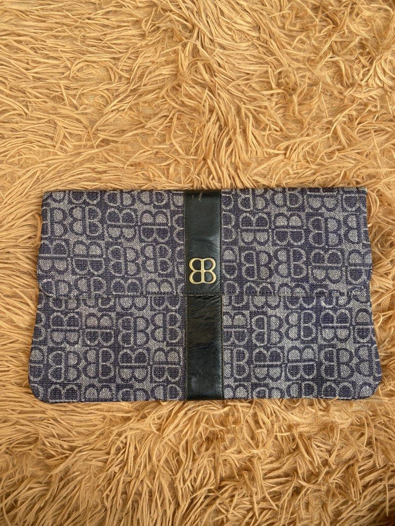 Vintage Balenciaga BB Monogram (Category: Clutches) located in Candaba. Submitted by dejesus.bench17 (Listing ID 1464694314, Image 1). Description: Vintage Balenciaga BB Monogram Navy Cluth with Gold BB logo -Color: Navy Blue -Condition: Good -Color rate: 8.5 -Issue: Need wash/Minimal scratch -Dimes: Width 10 Length 6.5 Length open 10 -Price: 7,999 + ship (negotiable).