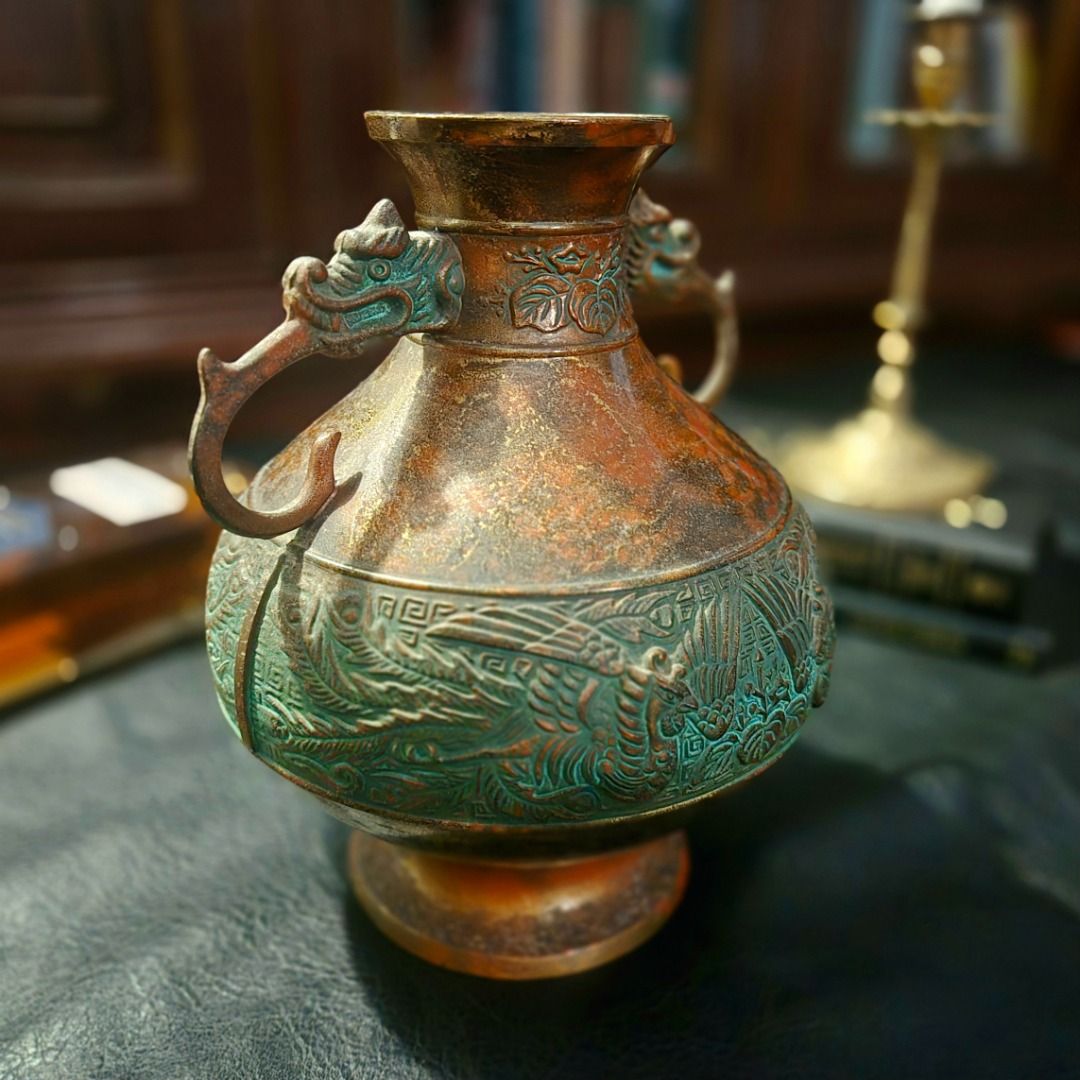 Vintage Brass Vase Solid Heavy (Category: Vases & Decorative Bowls) located in Balanga. Submitted by crepuscularnoctis (Listing ID 1464589919, Image 2). Description: Vintage Brass Vase Solid Heavy Curated Item, Handpicked. Height: 23cm Lid Diameter: 8cm Body Diameter: 18cm Weight: 1.26kg We ship worldwide: DHL, J&T and LBC F.B page: Crèpuscular Noctis S H O P E E: Crèpuscular Noctis L A Z A D A: Crèpuscular Noctis Please note these are vintage cu