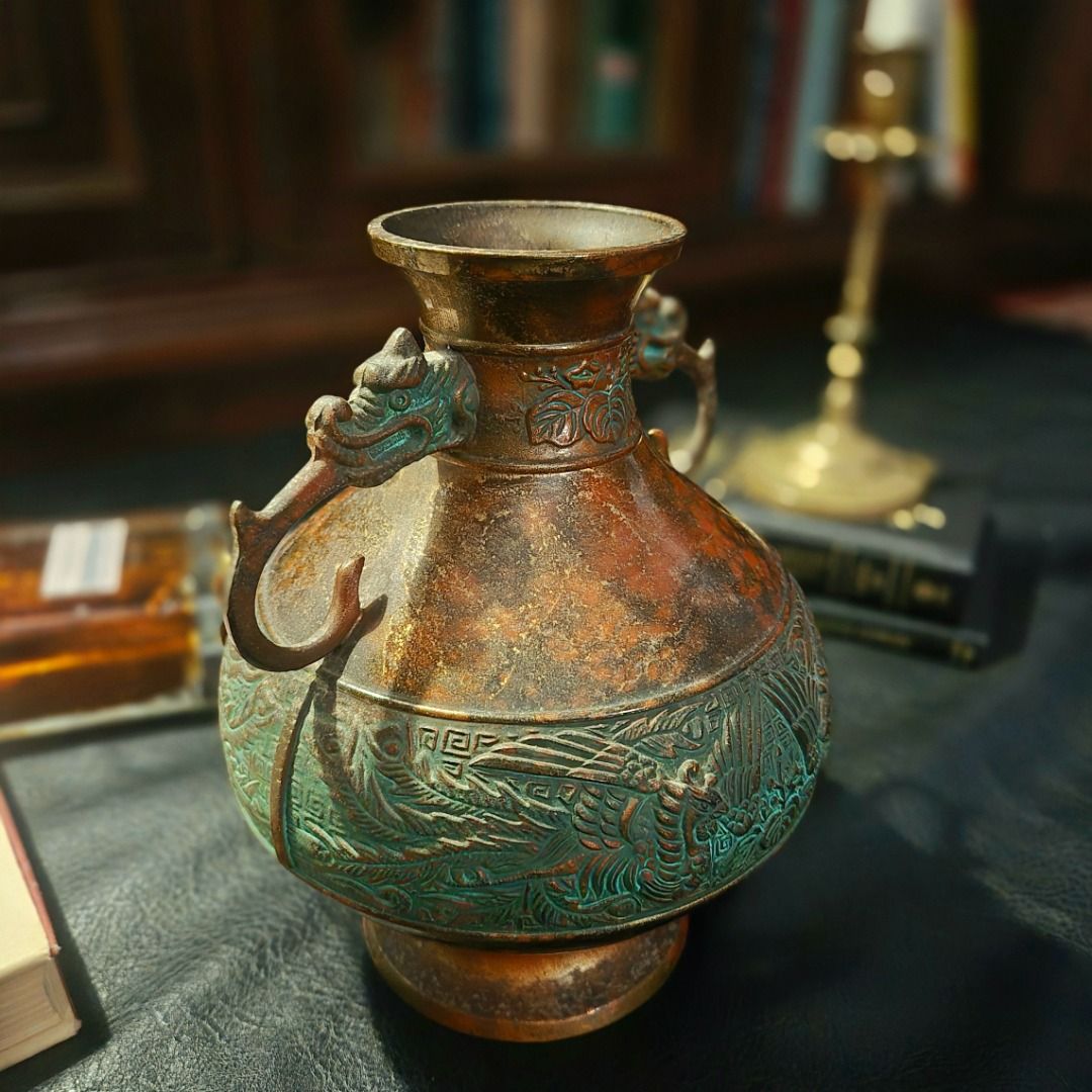 Vintage Brass Vase Solid Heavy (Category: Vases & Decorative Bowls) located in Balanga. Submitted by crepuscularnoctis (Listing ID 1464589919, Image 3). Description: Vintage Brass Vase Solid Heavy Curated Item, Handpicked. Height: 23cm Lid Diameter: 8cm Body Diameter: 18cm Weight: 1.26kg We ship worldwide: DHL, J&T and LBC F.B page: Crèpuscular Noctis S H O P E E: Crèpuscular Noctis L A Z A D A: Crèpuscular Noctis Please note these are vintage cu