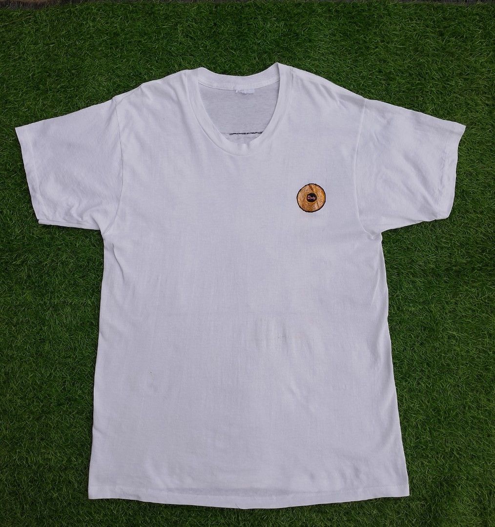 Vintage Elvis Presley Graphic Tee (Category: Tshirts & Polo Shirts ) located in Bacolod City. Submitted by belleza_030299 (Listing ID 1464711474, Image 1). Description: Elvis Presley Graphic Tee good condition minimal stain due to print 20x 28.
