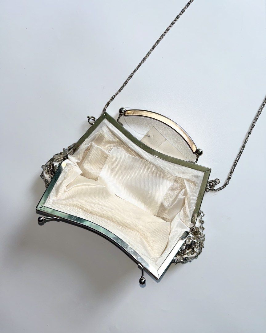 vintage fully beaded sling bag/clutch (Category: Clutches) located in Lipa City. Submitted by mayumi.vtg (Listing ID 1464632252, Image 3). Description: ❀ length: 5.5in | width: 10in | strap length: 23in ❀ complete beading & sequins, w/ inner lining ❀ 10/10 condition, deadstock, needs cleaning.