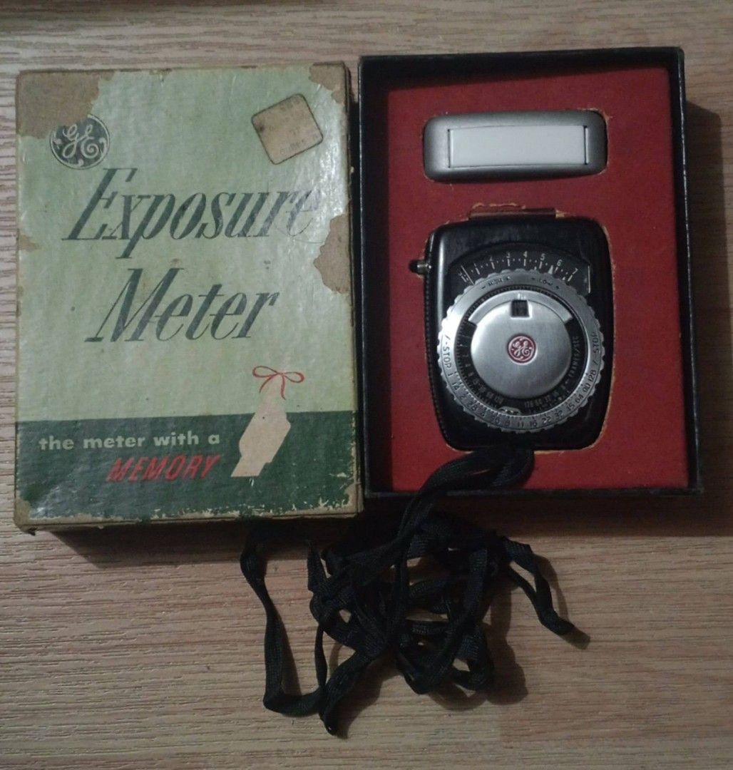 Vintage GE Exposure Meter with Original Box (Category: Cameras) located in Caloocan City. Submitted by arieljose212086 (Listing ID 1464653032, Image 1). Description: - Vintage GE Exposure Meter with memory function - Comes in its original box (shows wear) - Includes meter, strap, and a small accessory - Perfect for collectors and analog photography enthusiasts - A classic piece for your photography gear.